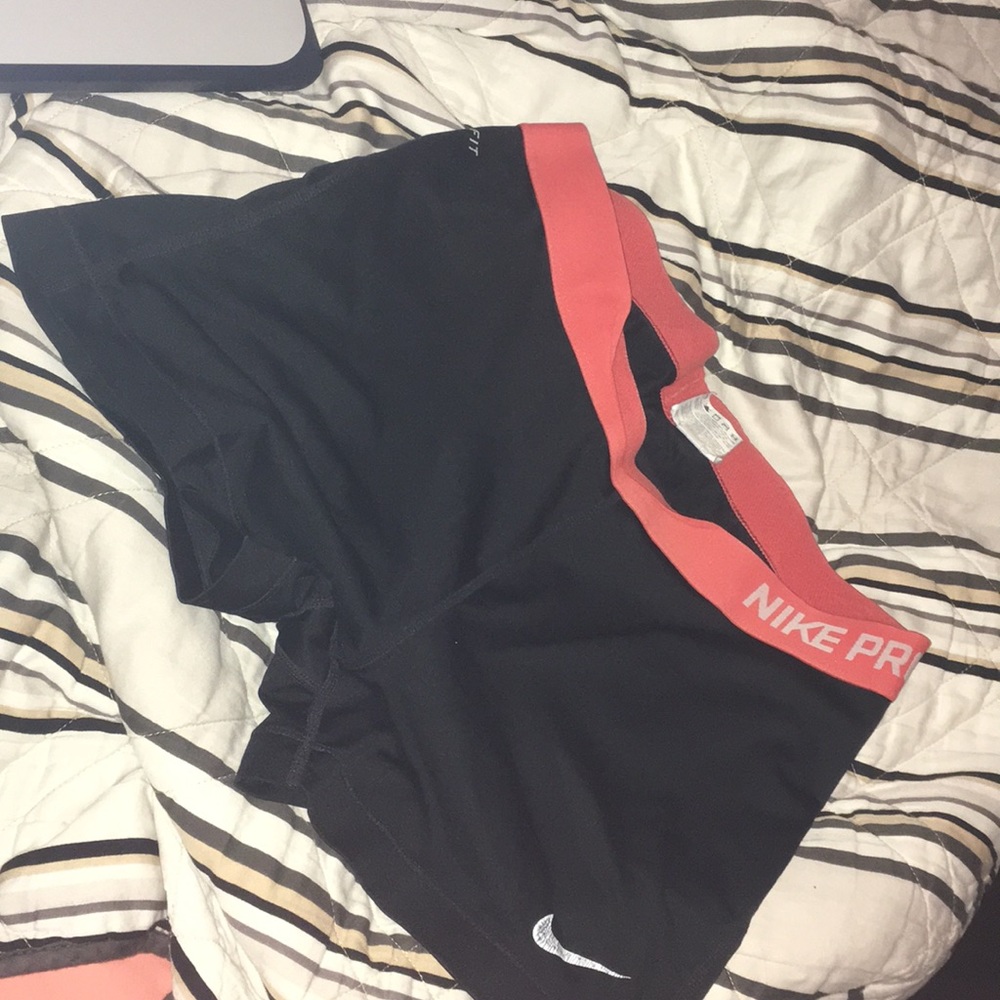 Black nike pros xl